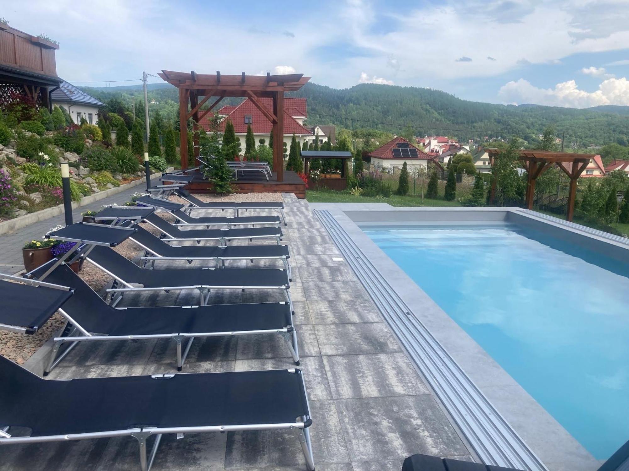 Apartamenty Black Lion Pcim Luaran gambar
