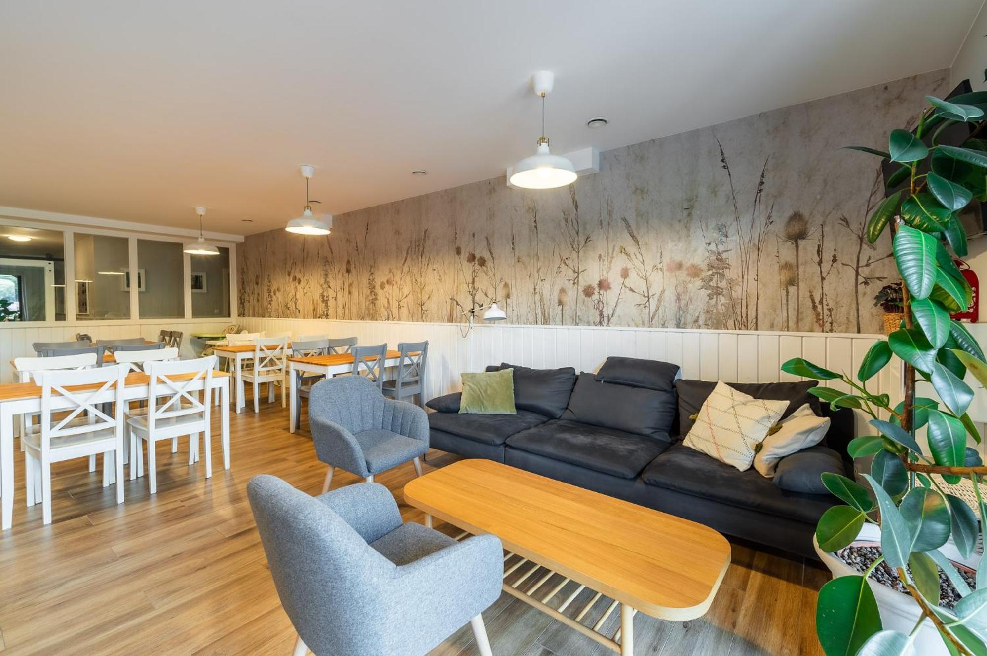 Apartamenty Black Lion Pcim Luaran gambar