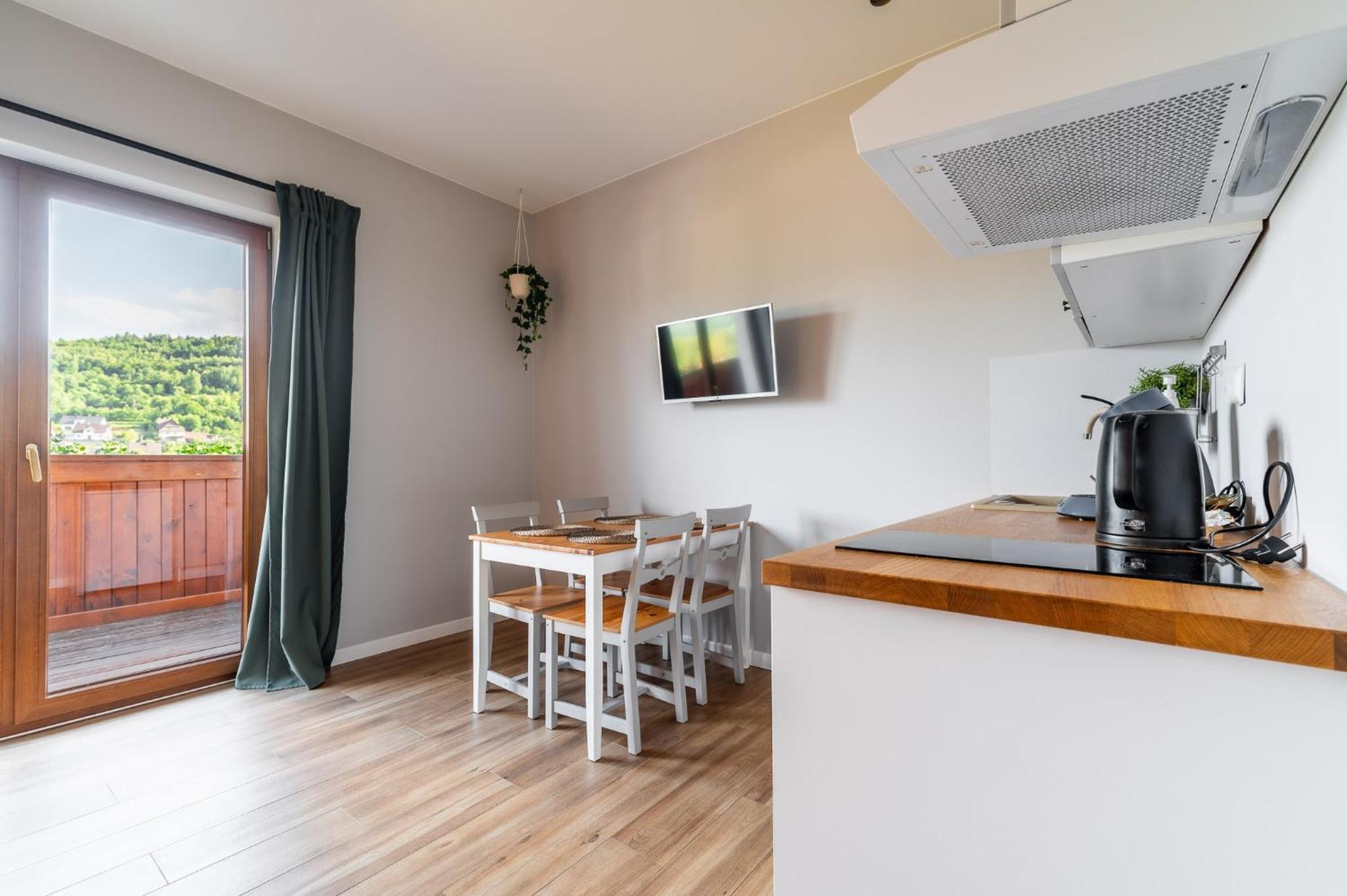 Apartamenty Black Lion Pcim Luaran gambar